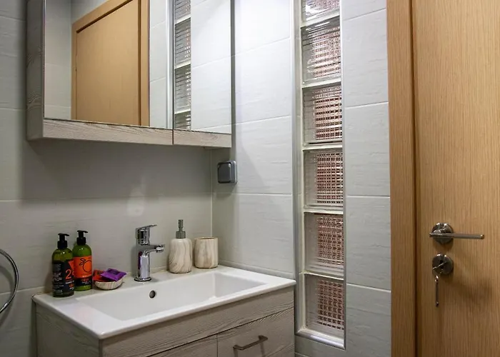 Blue Jasmine * La Canea